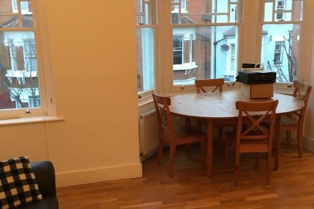 89, Park Road, Colliers Wood photo 4