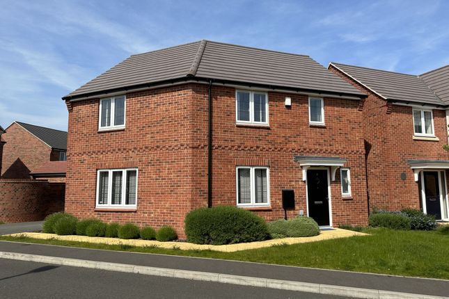 3-bed house on 3, Webb Drive, Castle Donington, £320,000
