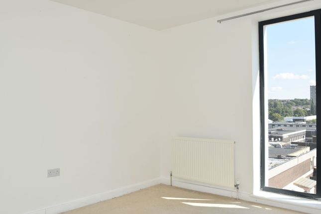 Flat 52, Brickdale House Swingate, Stevenage photo 4