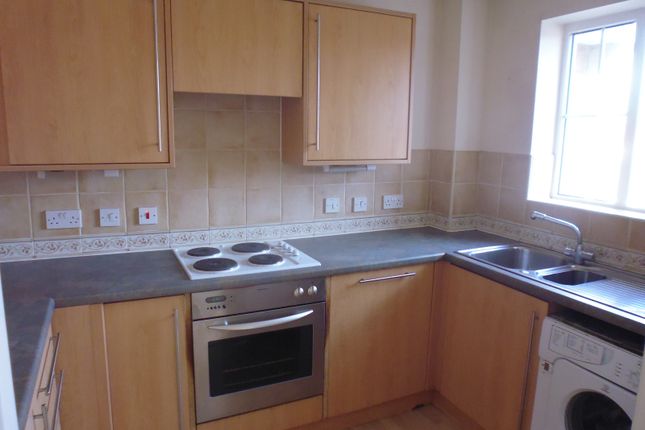 61, Finchale Avenue, Priorslee photo 2