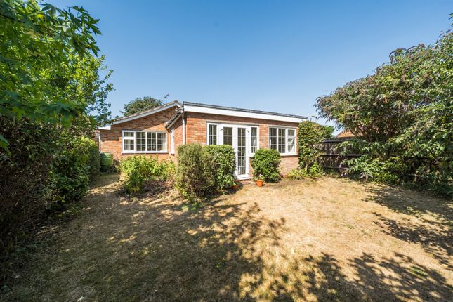 17, Riverdale Drive, Surrey photo 3