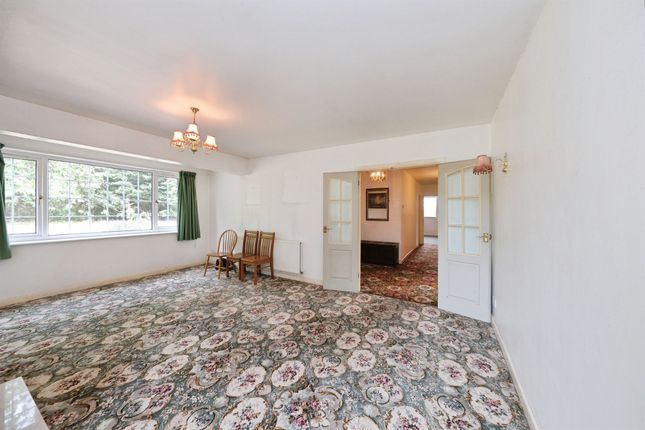 The Bungalow, Glasshouse Lane, Chesterfield photo 4