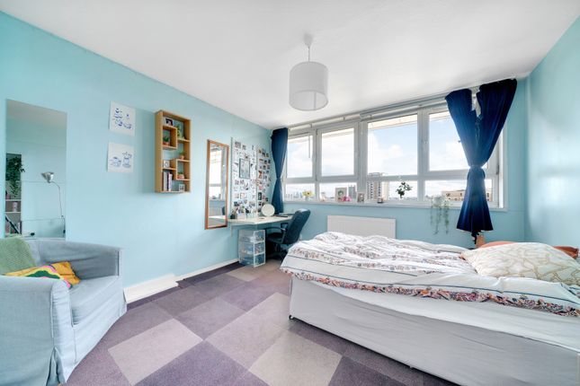 Duplex for sale in Arden House, Grantham Road, London