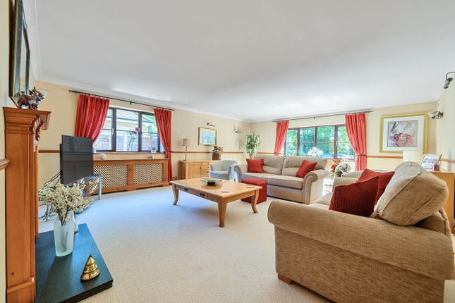 120, Reading Road, Wokingham photo 2