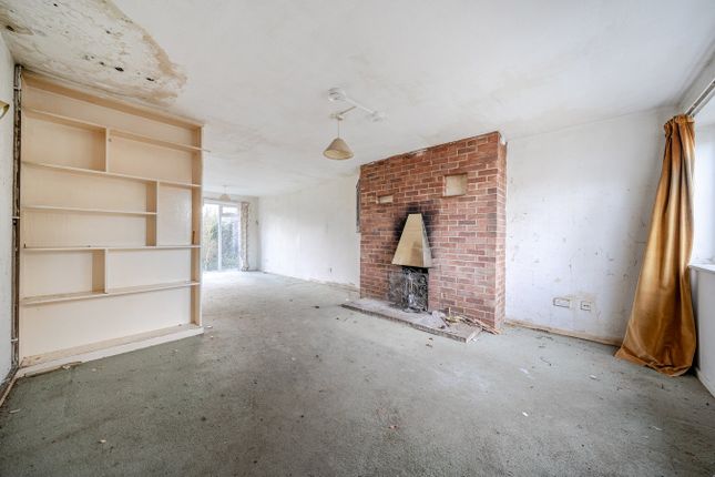 10, Alexander Close, Shefford photo 5