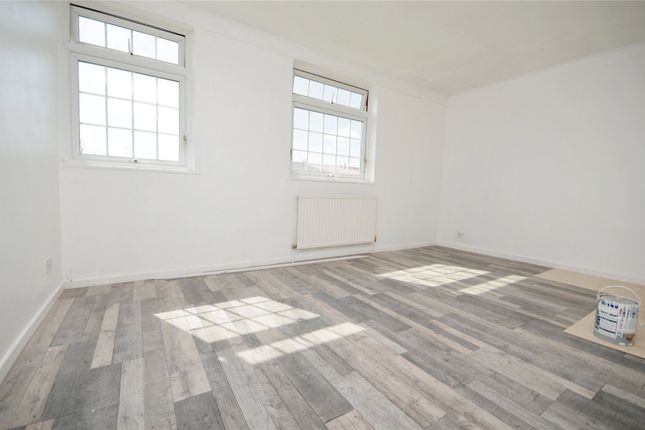 57, Lucerne Way, Essex photo 5