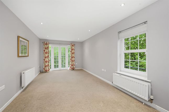 Flat 14, Stephens Court, Station Road, Harpenden photo 3