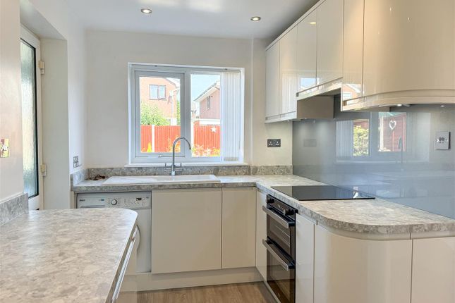 6, Mason Drive, Stoke-On-Trent photo 3