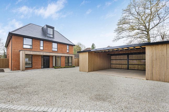 Thumbnail Detached house for sale in The Meadway, Tilehurst
