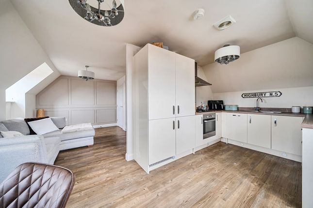 52 Danegeld Avenue, Great Denham photo 2