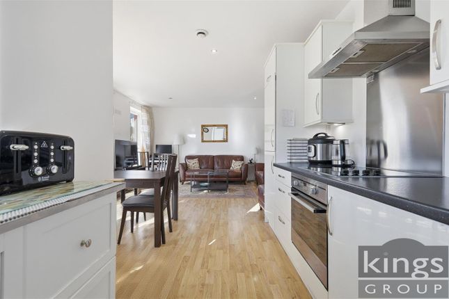 Flat 6 Mill House, 4, Canning Square, Enfield photo 4