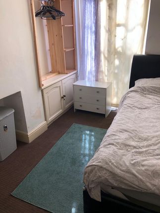 Thumbnail Room to rent in Whitworth Road, London