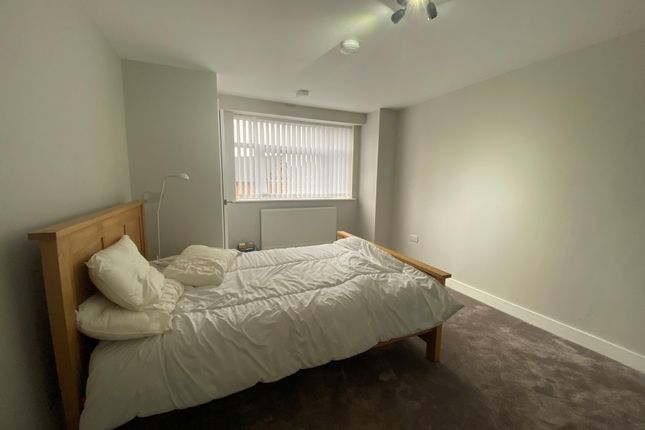Flat to rent in Station Road, Kettering