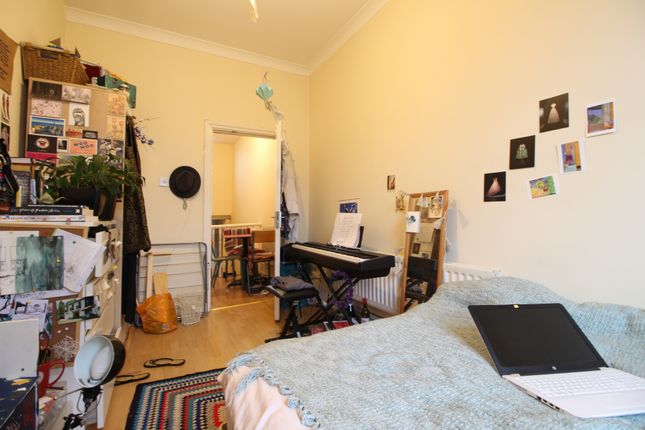 Stoke Newington High Street Hackney N16 Room To Rent