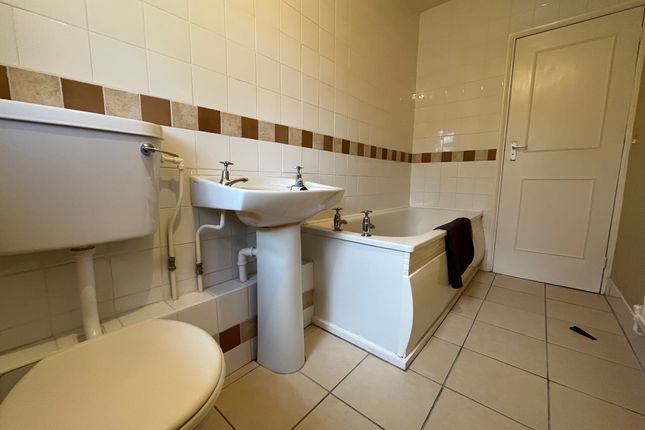 19, STOKE-ON-TRENT photo 5