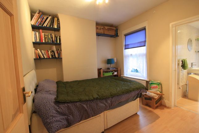 10, Marian Road, London photo 4