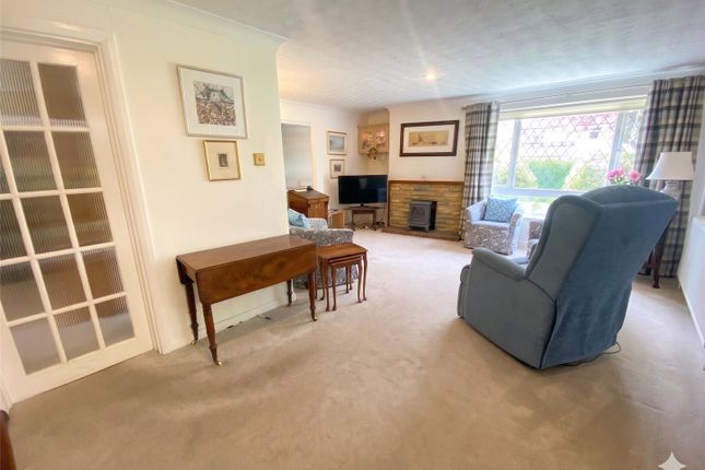 12, Buttermere Drive, Surrey photo 2