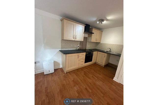 Apt  Wilson Brook Court, Commercial St, Hyde photo 2