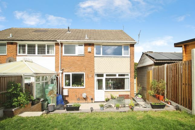 23, Nesfield View, Leeds photo 2