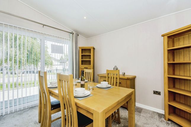 14, Carnoustie Court, Kirkgate, Wisbech photo 4