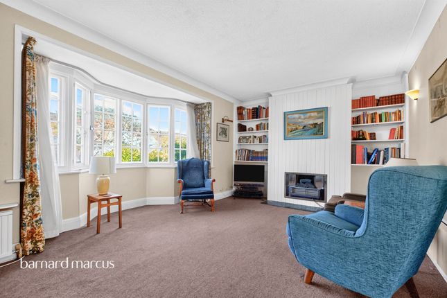 30, Ridgeview Road, London photo 3