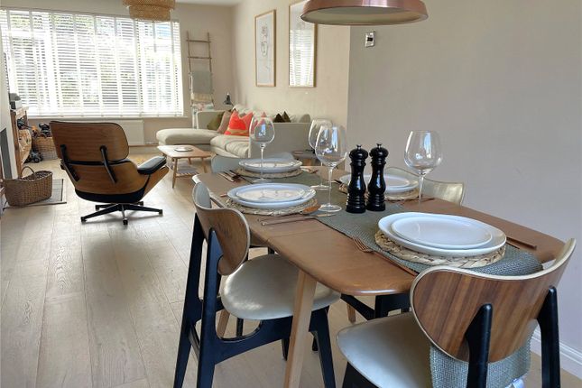 35, Hawkers Lane, Somerset photo 4
