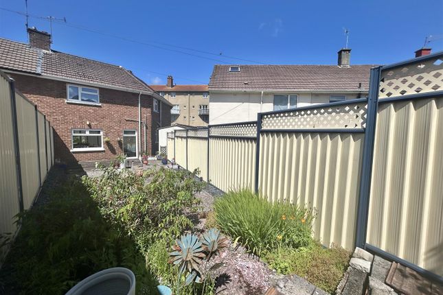 49, Chapel Lane, Lawrence weston photo 2