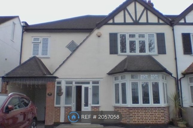Thumbnail Room to rent in Western Road, Leigh-On-Sea