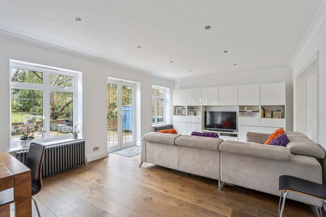 44, The Avenue, Pinner photo 3