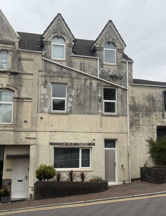 3-bed flat on 43A, Villiers Street, Briton Ferry, £36,000