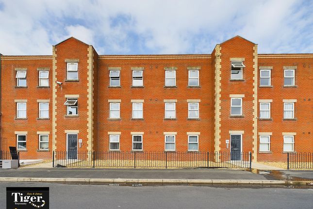 Cam03440G0-Pr0166-Still007