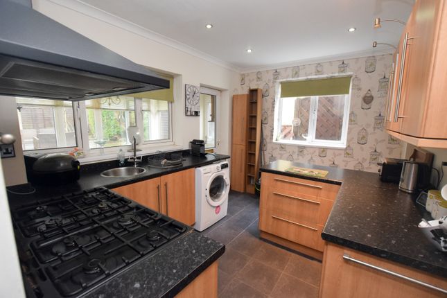 14, Wombridge Road, Telford photo 3