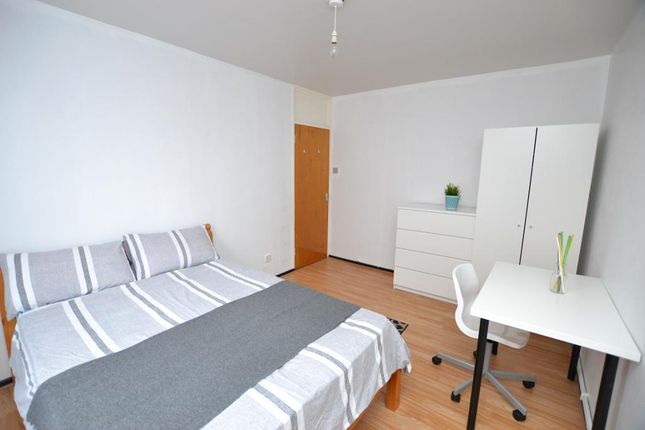 Thumbnail Flat to rent in Wilmington Square, London