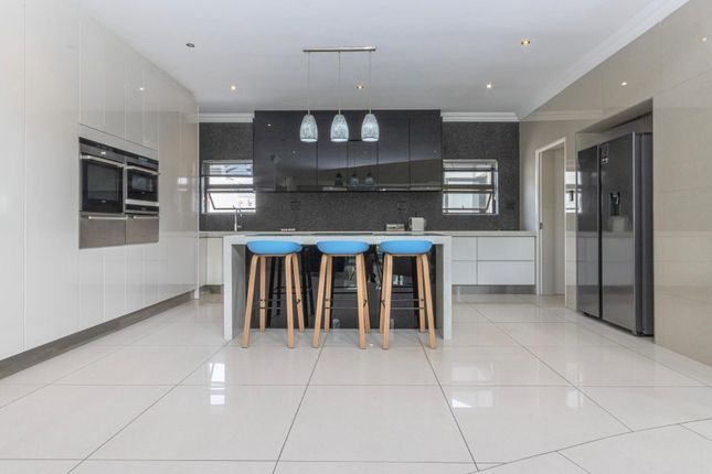 Detached house for sale in Volute Circle, Milnerton, South Africa
