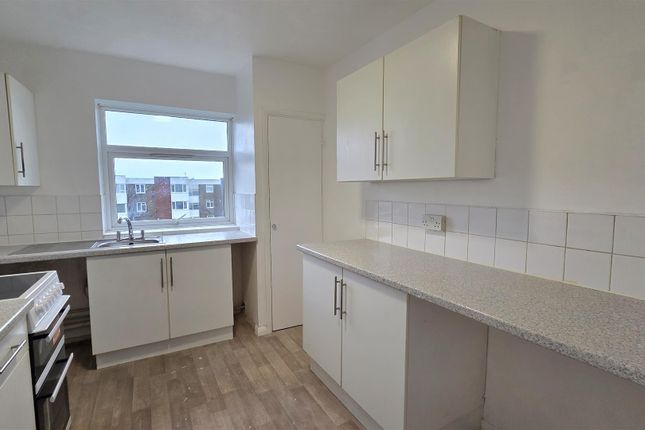 6 Raglan Court, Timberlaine Road, Pevensey photo 5