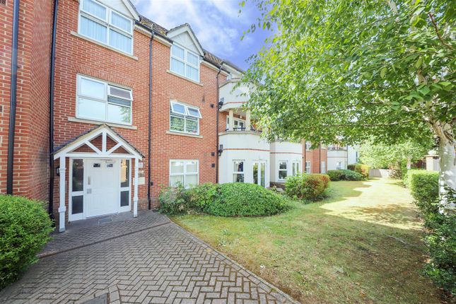 1-bed flat on Flat 2, Merrion Court, Pembroke Road, Ruislip, £285,000