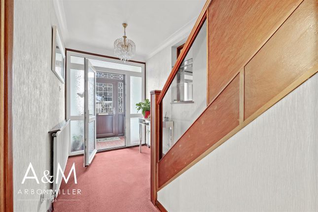 1A, Chadacre Avenue, Clayhall photo 4