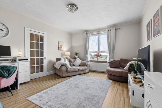 2, Crossburn Terrace, Loans, KA10 photo 3