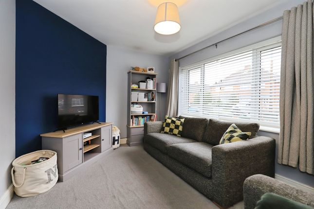 8, Galbraith Close, Bilston photo 4