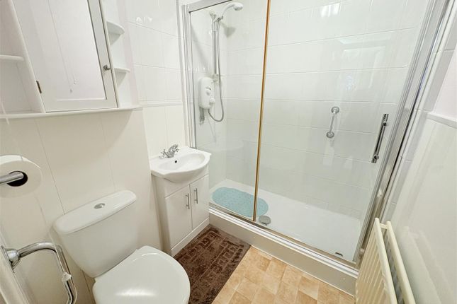 30 Hamble Court, Shannon Road, Fareham photo 3