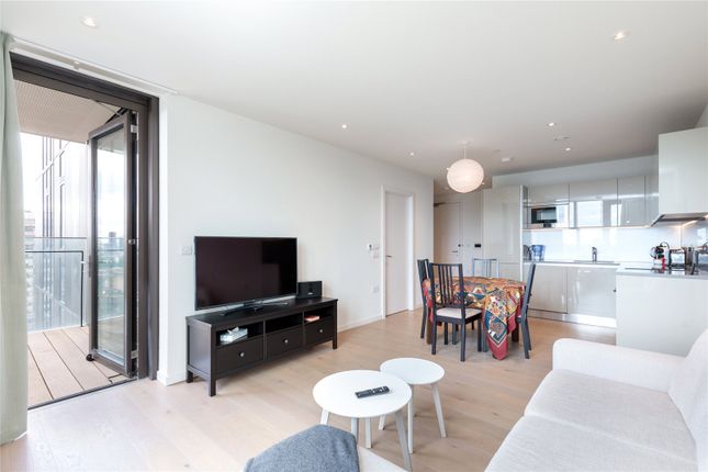 Flat to rent in St. Gabriel Walk, Elephant And Castle