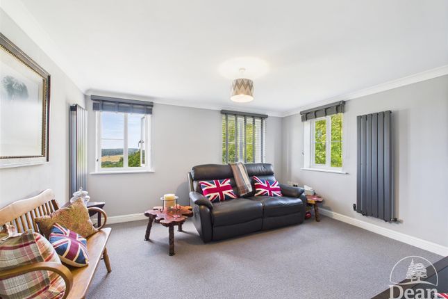 5, The Rudge, Lydney, Forest Of Dean photo 3