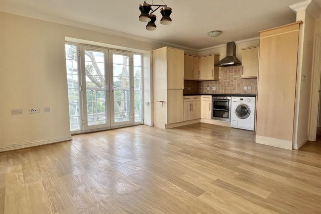 16, Mellowes Court, Axminster photo 2