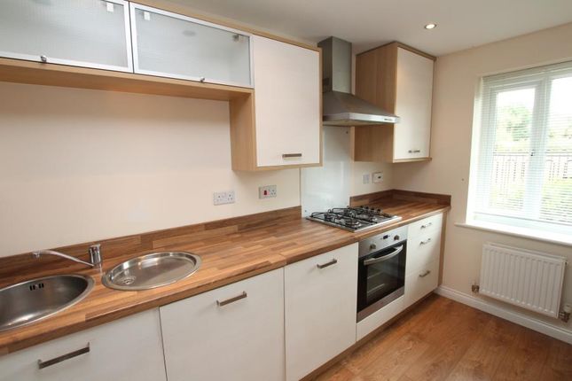 5, Wood Mead, Bristol photo 2