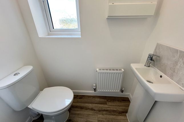 33, Curlew Street, Chesterfield photo 4