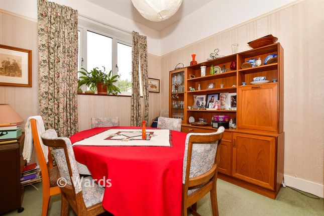 4-bed house on 3, Orchard Drive, Tonbridge, £550,000