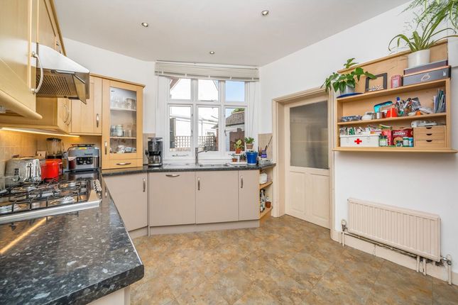 69, Kingswood Road, London photo 4