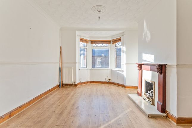 16 Risca Road, Newport photo 4