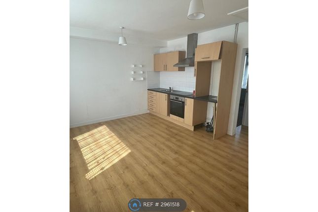 Flat B, Wick St Wick, Littlehampton photo 2
