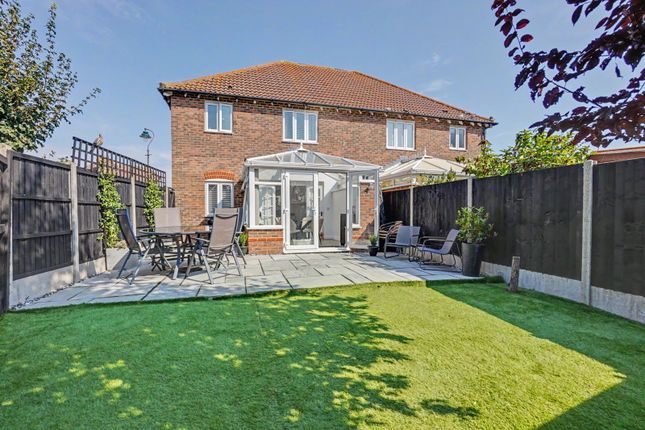 29, Chetney View, Sittingbourne photo 4